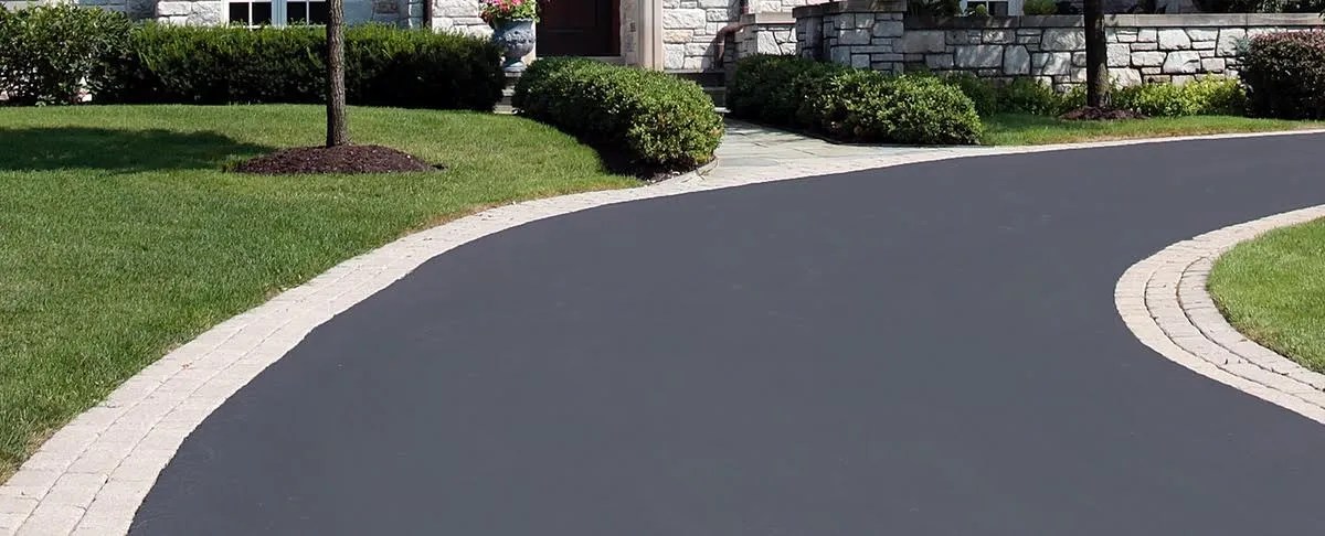 etobicoke-asphalt-driveway